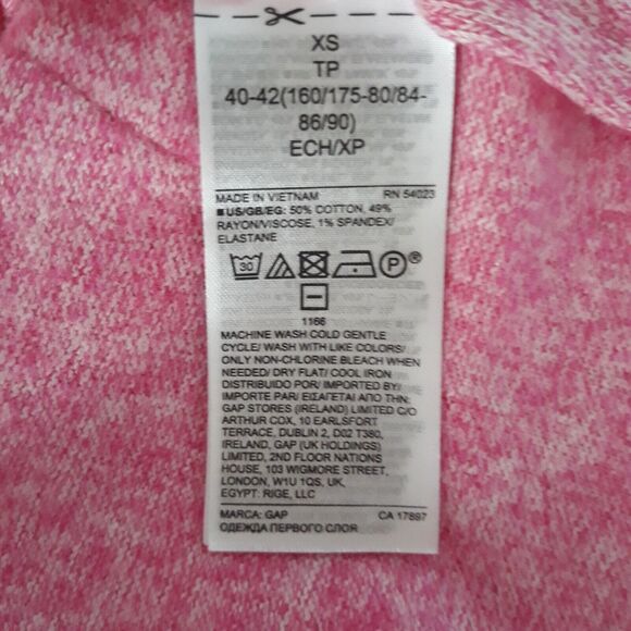 Gap Sweater Women XS  Pink Rounded Hem  Soft Long Sleeve Boat Neck Side Slits - Picture 12 of 12